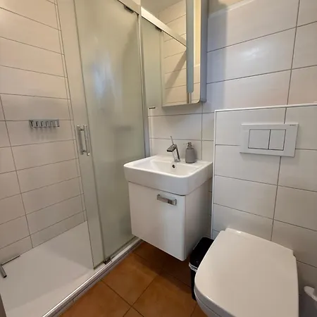 Ruhiges Vor Den Toren Marburg *